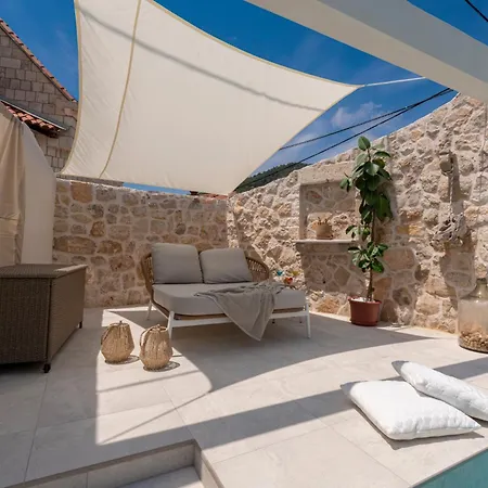Royal Stone-1min Walk To The Zaton (Dubrovnik-Neretva)