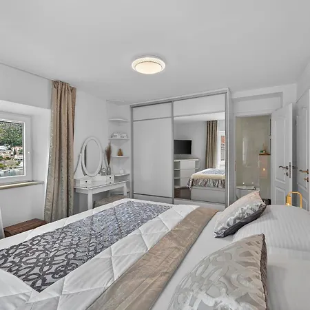Royal Stone-1min Walk To The * Zaton (Dubrovnik-Neretva)