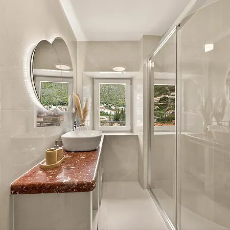 Villa Royal Stone-1min Walk To The